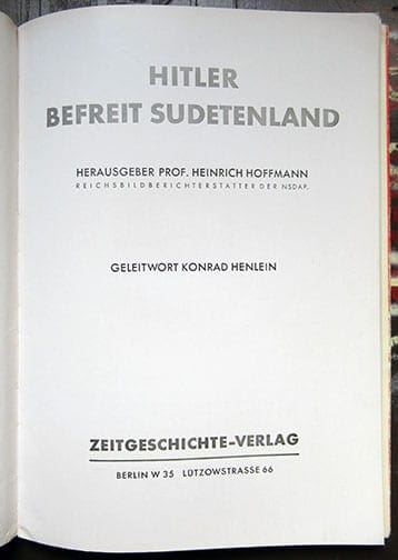HEINRICH HOFFMANN PHOTO BOOK "HITLER BEFREIT SUDETENLAND"