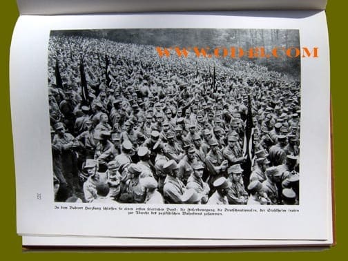 PHOTO BOOK ON THE STRUGGLE FOR POWER