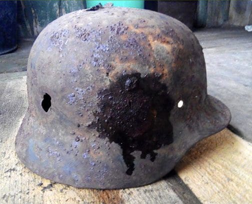 Waffen-SS M40 helmet 0721 AL 17