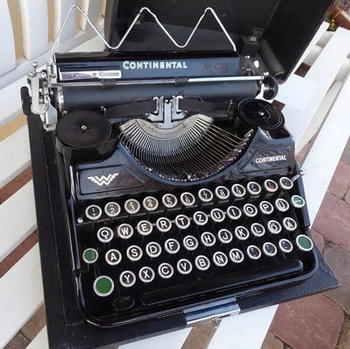 SS typewriter 0322 TD 7
