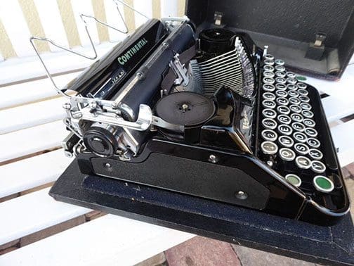 SS typewriter 0322 TD 8