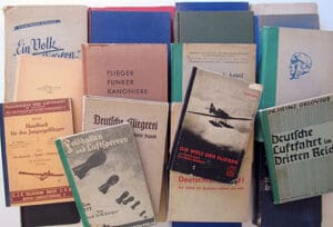 21 aviation books lot 0923 1