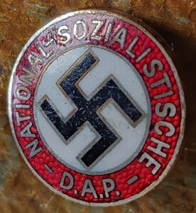 NSDAP pin 2 0424 Pi 1