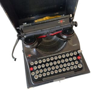 SS typewriter 0425 AL 1