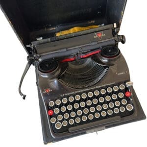 SS typewriter 0425 AL 1