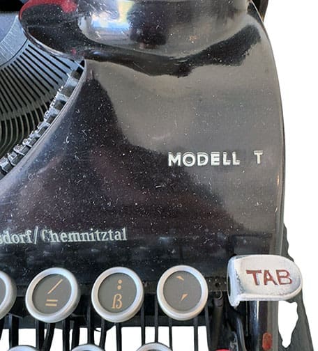 SS typewriter 0425 AL 9